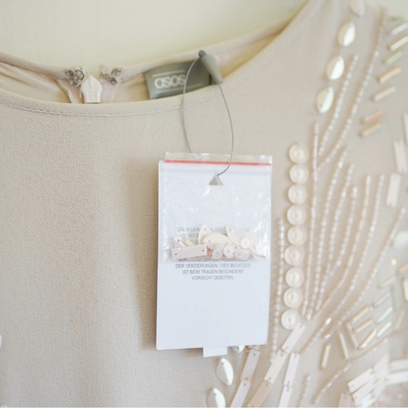 NEW Beautiful Sequin Cream Dress - Picture 4 of 5